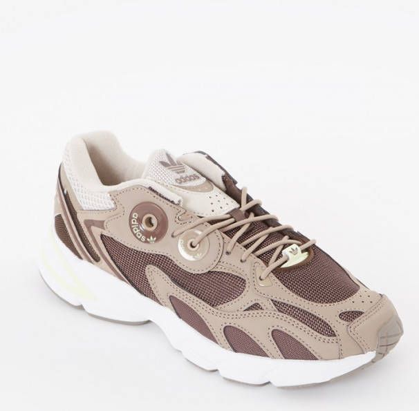 Adidas Astir sneaker met mesh details