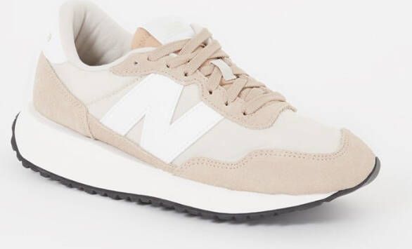 New Balance 237 sneaker met suè, de details