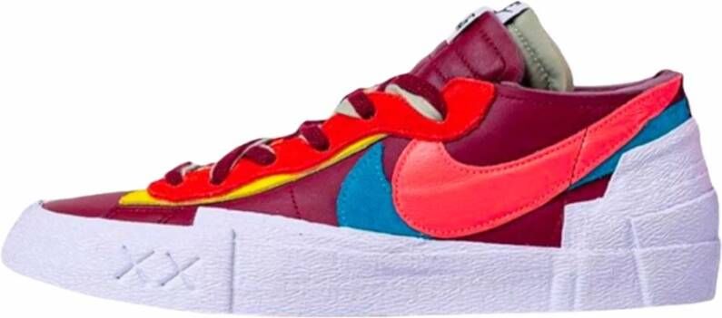 Nike Kaws x sacai x Blazer Low Team Red Sneakers , Rood, Heren