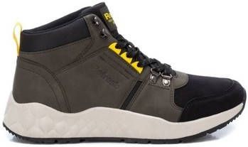 Refresh Sneakers