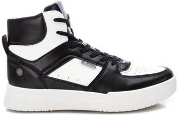 Refresh Sneakers