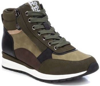 Refresh Sneakers