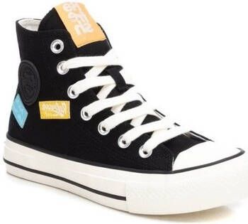 Refresh Sneakers