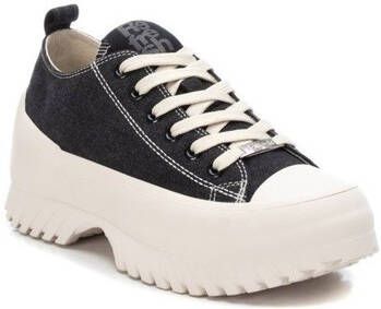 Refresh Sneakers