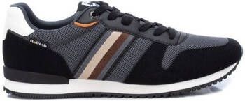 Refresh Sneakers