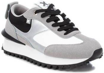 XTI Sneakers