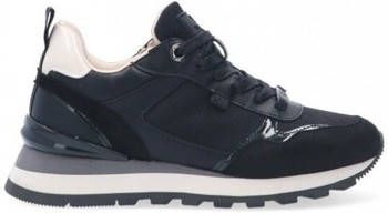 XTI Sneakers 64926