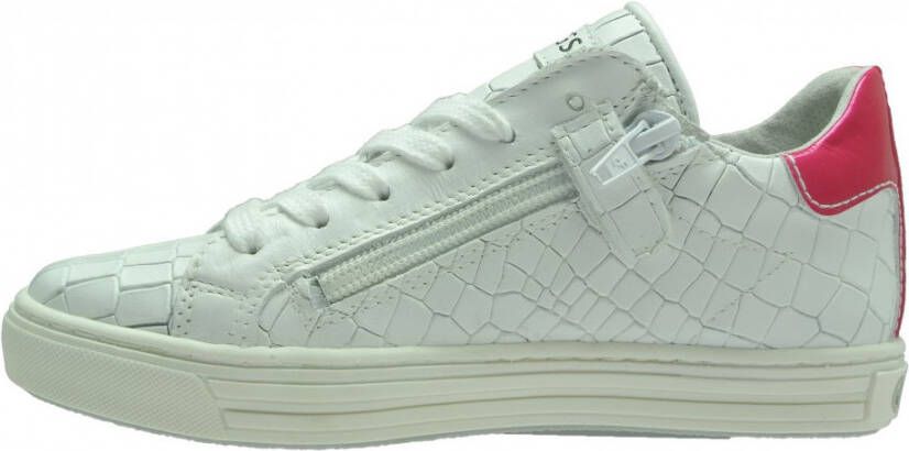 Giga Sneakers
