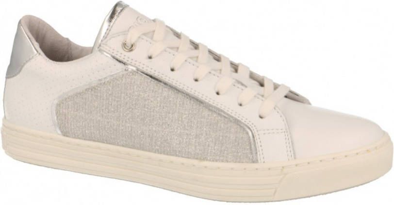 Giga Sneakers
