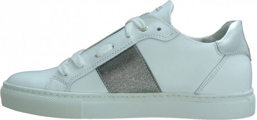 Giga Sneakers