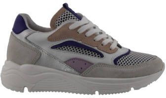 Giga Sneakers