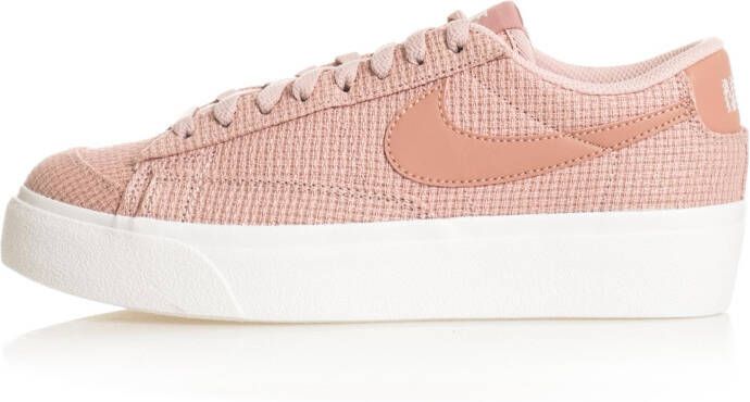 Nike Sneakers vrouw blazer low platfrom dn0744 600