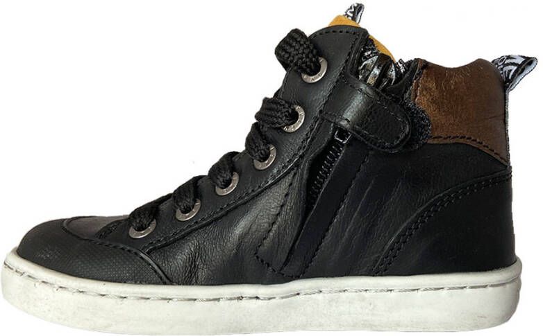 ShoesMe Zwarte Veterschoenen